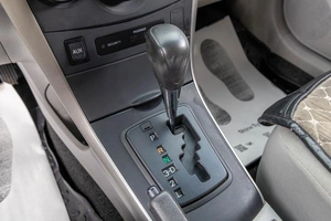 Седан Toyota Corolla 2008 года, 899000 рублей, Барнаул