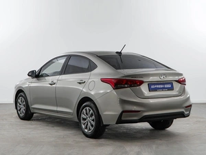 Седан Hyundai Solaris 2018 года, 1373444 рублей, Москва