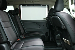Минивэн Nissan Serena 2018 года, 1995000 рублей, Красноярск