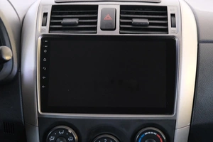 Седан Toyota Corolla 2012 года, 1199000 рублей, Омск