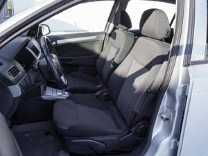 Седан Opel Astra 2010 года, 619000 рублей, Волгоград