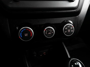 Хетчбэк Kia Rio 2015 года, 1079000 рублей, Тюмень