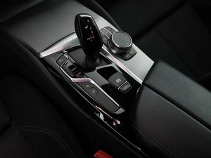 Универсал BMW 5 серия 2018 года, 3298444 рублей, Москва