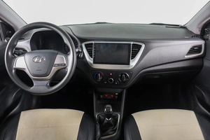 Седан Hyundai Solaris 2018 года, 999000 рублей, Пермь