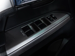 Внедорожник Toyota Land Cruiser 2012 года, 3890000 рублей, Волгоград