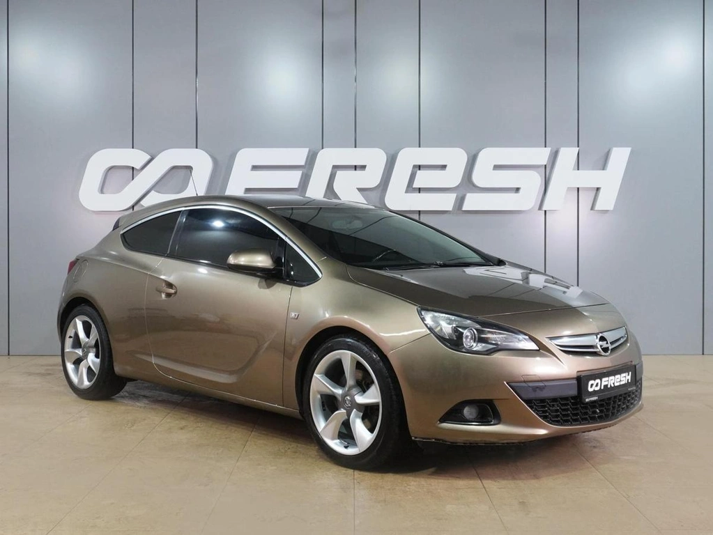 Хетчбэк Opel Astra GTC 2014 года, 999000 рублей, Воронеж