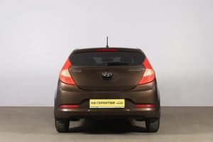 Хетчбэк Hyundai Solaris 2015 года, 959000 рублей, Новосибирск