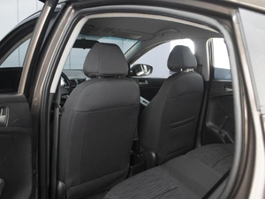 Седан Hyundai Solaris 2016 года, 830000 рублей, Омск