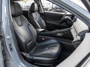 Седан Hyundai Elantra 2021 года, 1925000 рублей, Краснодар