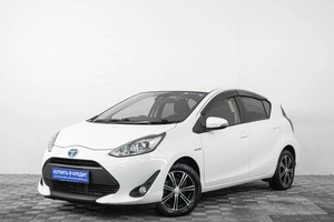 Хетчбэк Toyota Aqua 2018 года, 1299000 рублей, Кемерово