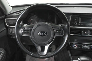 Седан Kia Optima 2017 года, 2349000 рублей, Новокузнецк