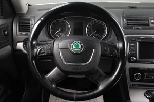 Лифтбек Skoda Octavia 2011 года, 859000 рублей, Оренбург