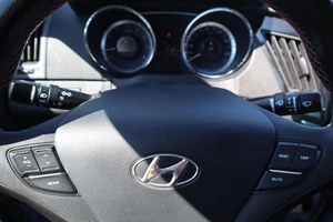 Седан Hyundai Sonata 2012 года, 950000 рублей, Мирное