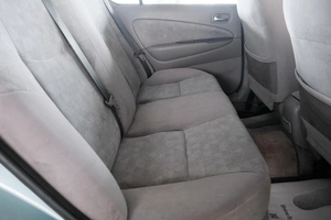 Седан Toyota Prius 1999 года, 439000 рублей, Омск