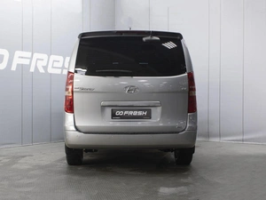 Минивэн Hyundai Grand Starex 2019 года, 4150000 рублей, Омск