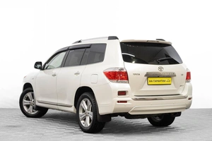 Внедорожник Toyota Highlander 2010 года, 2149000 рублей, Барнаул