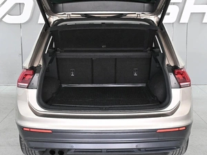 Внедорожник Volkswagen Tiguan 2018 года, 2329000 рублей, Ростов-на-Дону