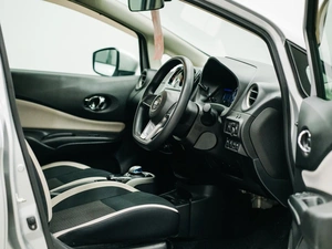 Хетчбэк Nissan Note 2018 года, 1050000 рублей, Красноярск