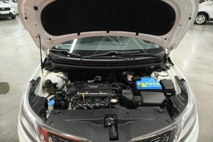 Седан Kia Rio 2012 года, 1010000 рублей, Курск