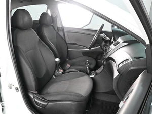 Седан Hyundai Solaris 2012 года, 755000 рублей, Аксай