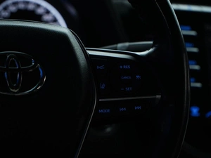 Седан Toyota Camry 2021 года, 2891444 рублей, Москва