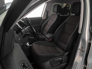 Внедорожник Volkswagen Tiguan 2013 года, 1269000 рублей, Тюмень