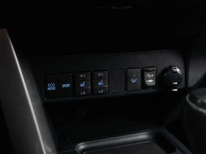 Внедорожник Toyota RAV4 2016 года, 2179000 рублей, Тюмень