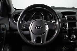 Седан Kia Cerato 2010 года, 739000 рублей, Сургут