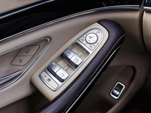 Седан Mercedes-benz Maybach S-класс 2015 года, 4280000 рублей, Большой Сочи