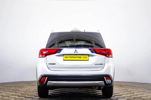 Внедорожник Mitsubishi Outlander 2017 года, 1859000 рублей, Пермь