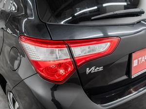 Хетчбэк Toyota Vitz 2019 года, 1100000 рублей, Красноярск