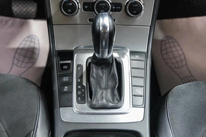 Седан Volkswagen Passat 2012 года, 1419000 рублей, Новокузнецк