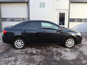 Седан Toyota Corolla 2011 года, 1020000 рублей, Железногорск