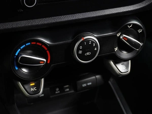 Седан Kia Rio 2017 года, 1199000 рублей, Воронеж