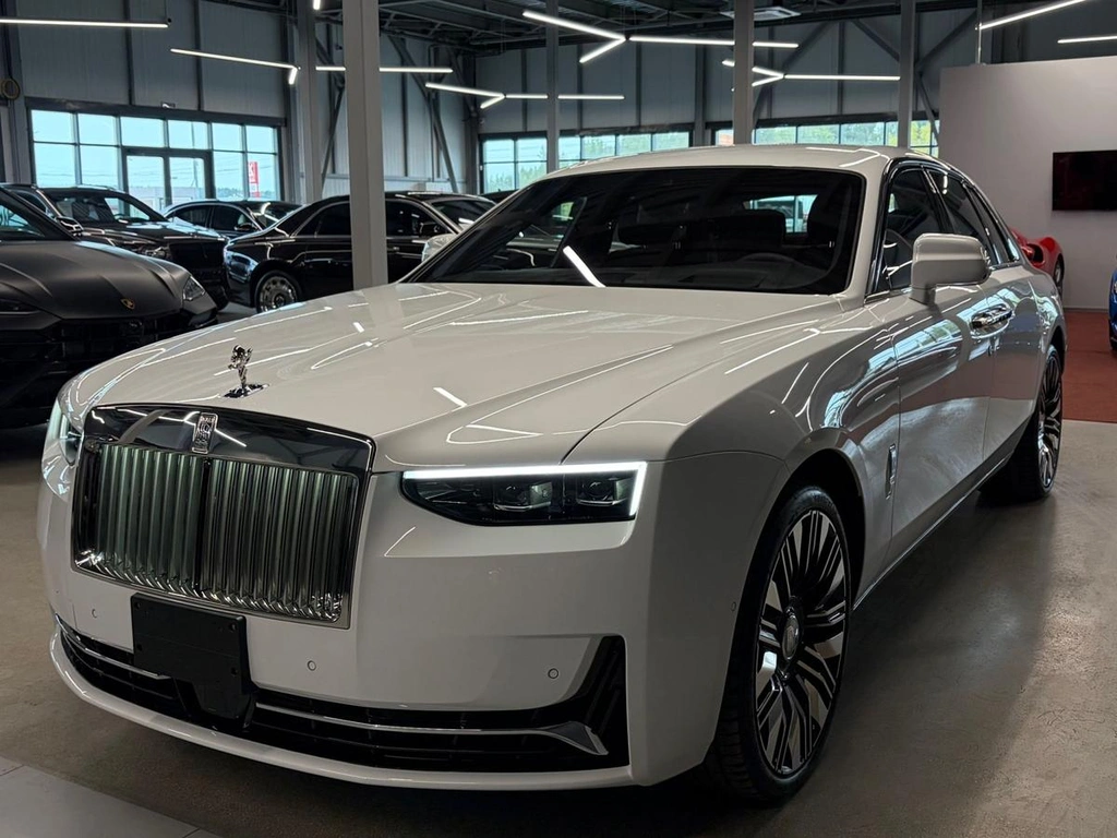 Седан Rolls-Royce Ghost 2025 года, 42990000 рублей, Павловская Слобода