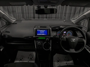 Минивэн Toyota Wish 2011 года, 1190000 рублей, Красноярск