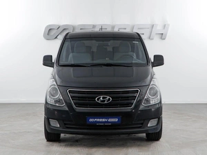 Минивэн Hyundai H-1 2016 года, 1880050 рублей, Москва
