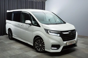 Минивэн Honda Stepwgn Spada 2019 года, 2450000 рублей, Красноярск