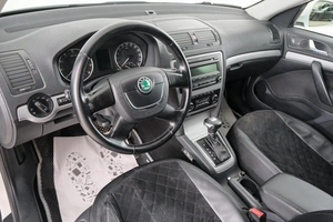 Лифтбек Skoda Octavia 2011 года, 899000 рублей, Красноярск