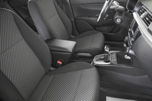 Хетчбэк Kia Rio X-Line 2019 года, 1589000 рублей, Кемерово