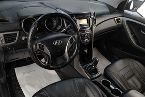 Хетчбэк Hyundai i30 2016 года, 1289000 рублей, Челябинск