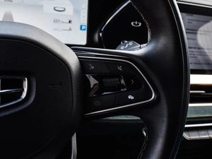 Внедорожник Geely Monjaro 2024 года, 3033000 рублей, Краснодар