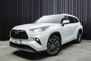 Внедорожник Toyota Highlander 2026 года, 5840000 рублей, Красноярск