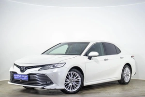 Седан Toyota Camry 2020 года, 3199000 рублей, Оренбург