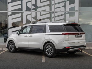 Минивэн Kia Carnival 2021 года, 3975000 рублей, Краснодар