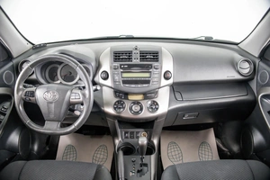 Внедорожник Toyota RAV4 2011 года, 1739000 рублей, Пермь
