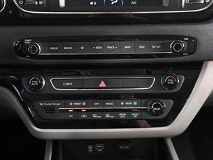 Минивэн Kia Carnival 2020 года, 3399000 рублей, Ростов-на-Дону