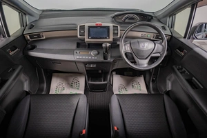Минивэн Honda Freed 2013 года, 1299000 рублей, Томск