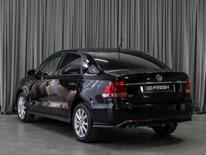 Седан Volkswagen Polo 2016 года, 1015000 рублей, Тюмень