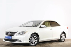 Седан Toyota Camry 2012 года, 1779000 рублей, Тюмень